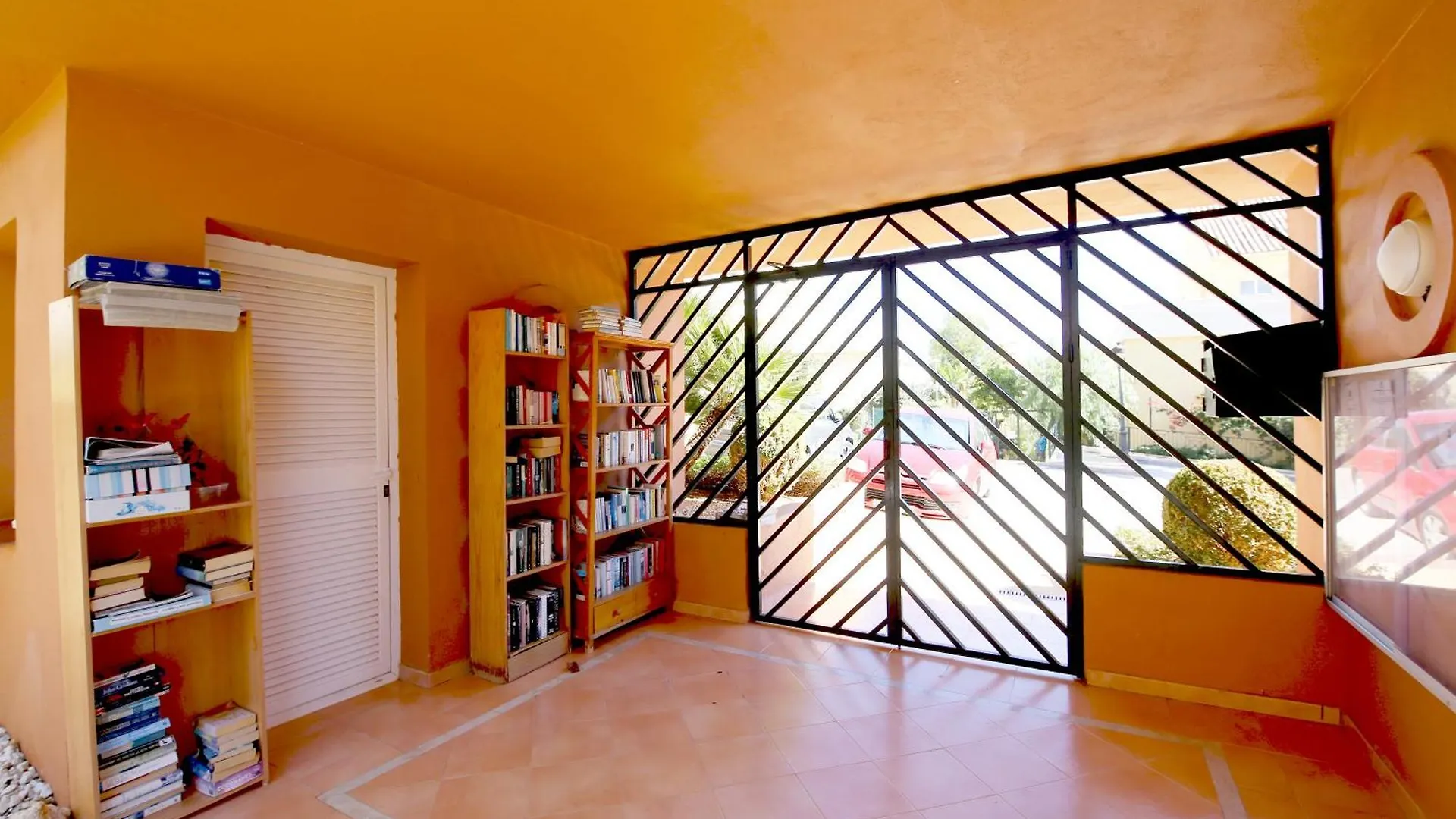 Estepona Port Apartment Flamenco 0*,